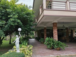 บ้านสวนอัมพร