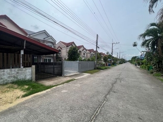 หมู่บ้านสวนแสนสุข