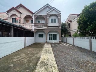 หมู่บ้านสวนแสนสุข