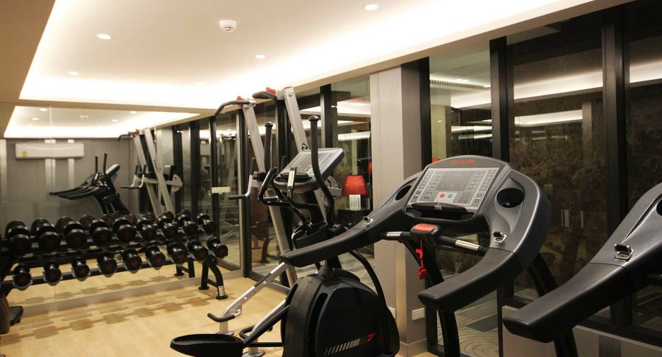 Runesu Thonglor 5