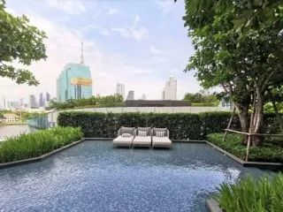 For sale 4 ベッドルーム condo in Khlong San, Bangkok