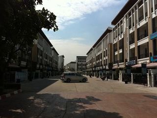 Bistown Rama 3-Suksawat