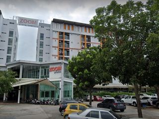 Zoom Place