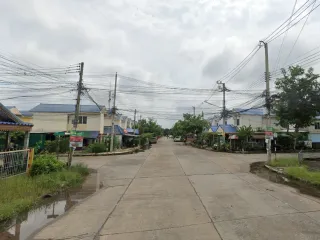 Baan Eua Athon Baan Ped
