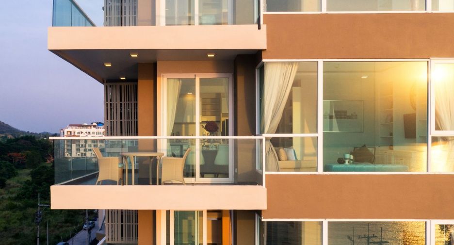 À louer et à vendre 2 chambres condo à Sattahip, Chonburi