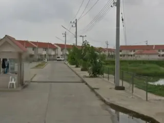 Baan Ua-Athorn Klong 9