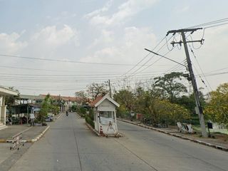 Baan Ua-Athorn Klong 9