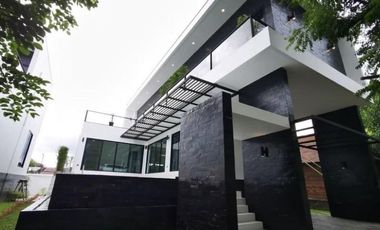 Baan Suan Klang Wiang