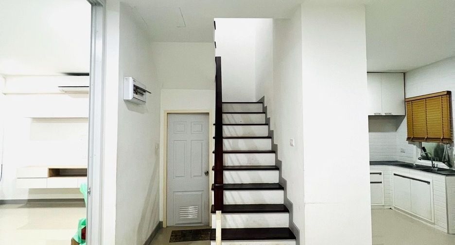 The Residence Thong Klom Tanman