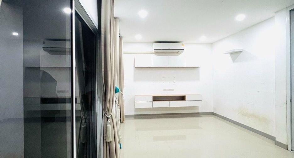The Residence Thong Klom Tanman