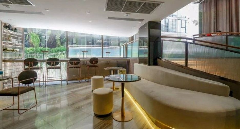 FYNN Asoke Sukhumvit 10