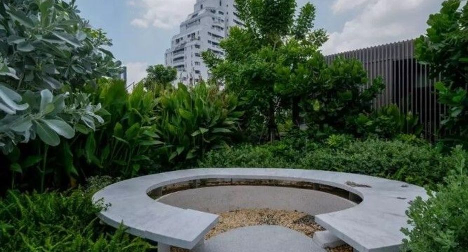 FYNN Asoke Sukhumvit 10