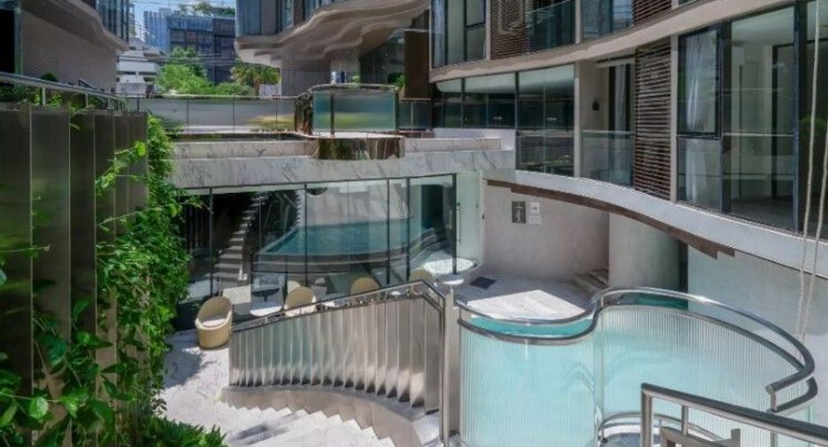 FYNN Asoke Sukhumvit 10