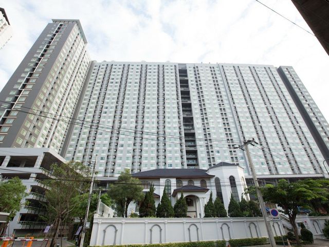 Aspire Sathorn-Thapra