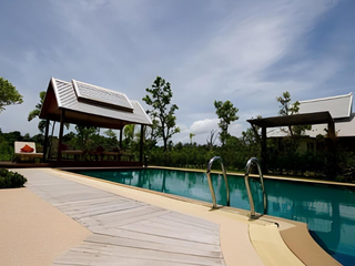 Beverly Thai Haus Poolvilla