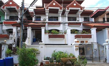 Royal Nakarin Villa