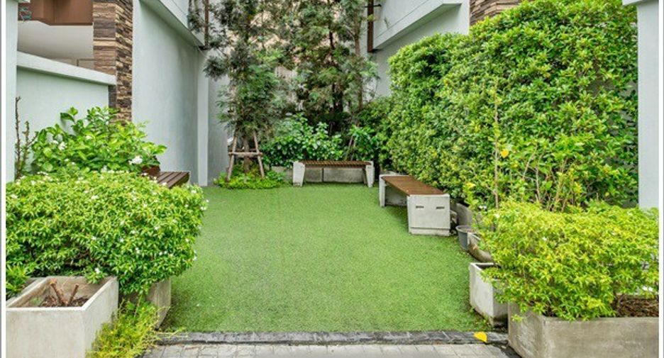 Lux Villa Sathupradit 12