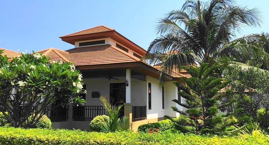 Manora Village II