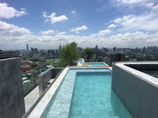 Ashton Chula-Silom