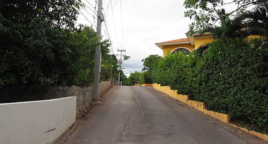 Hunsa Residence