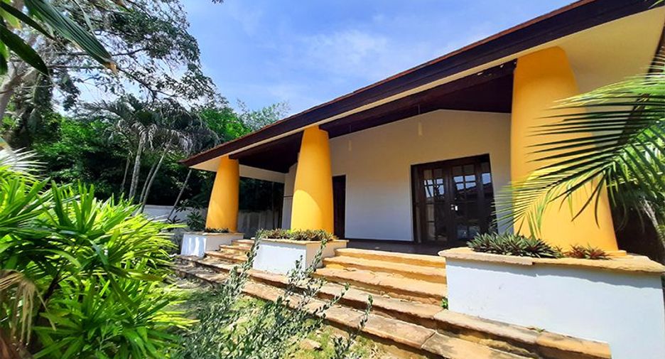 Hunsa Residence