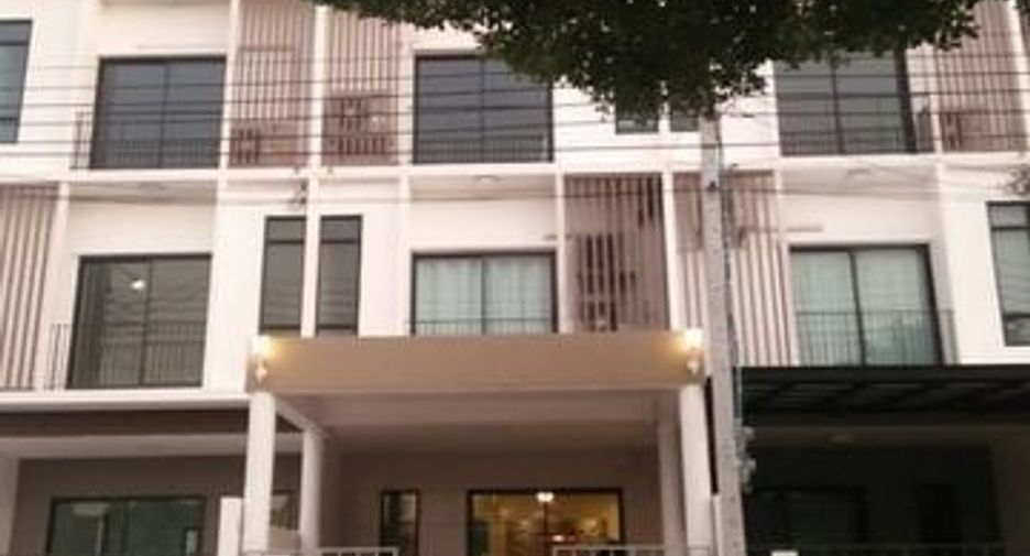 Patio Srinakarin - Rama 9