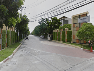 Baan klang mueanh s-sense Srinakarin