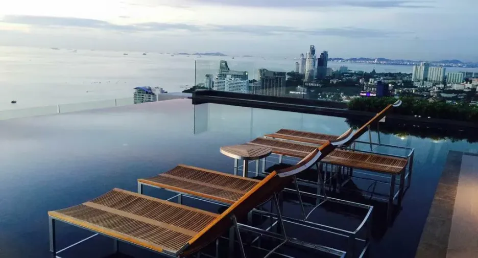 For rent 2 bedrooms condo in Central Pattaya, Pattaya