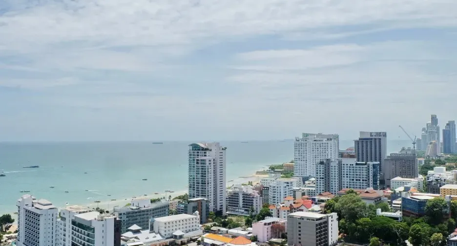For rent 2 bedrooms condo in Central Pattaya, Pattaya