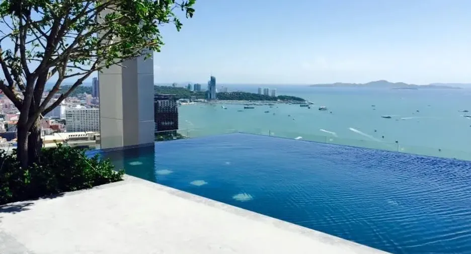 For rent 2 bedrooms condo in Central Pattaya, Pattaya