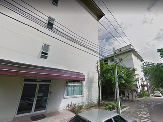 Kacha Puri Condominium