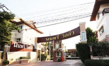 Nonsi Villa