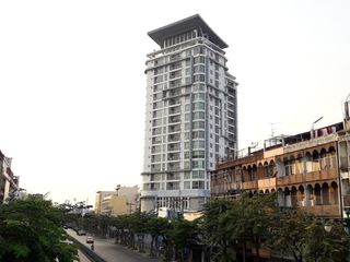 The Niche Wongwianyai-Taksin