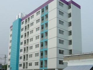 Issara Place