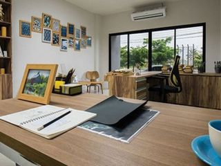 Business center (Ornsirin14)