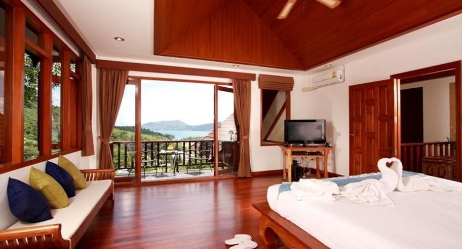 Patong Hill Villa