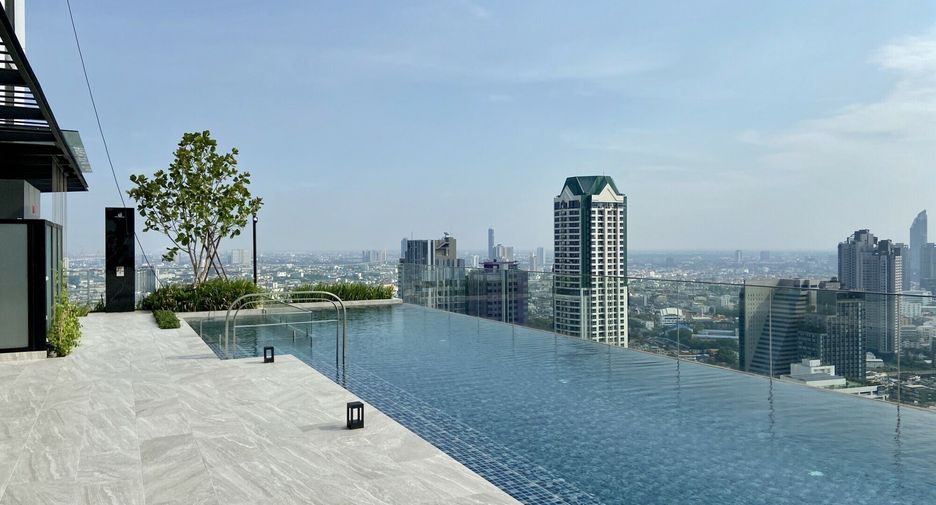 The Lofts Silom
