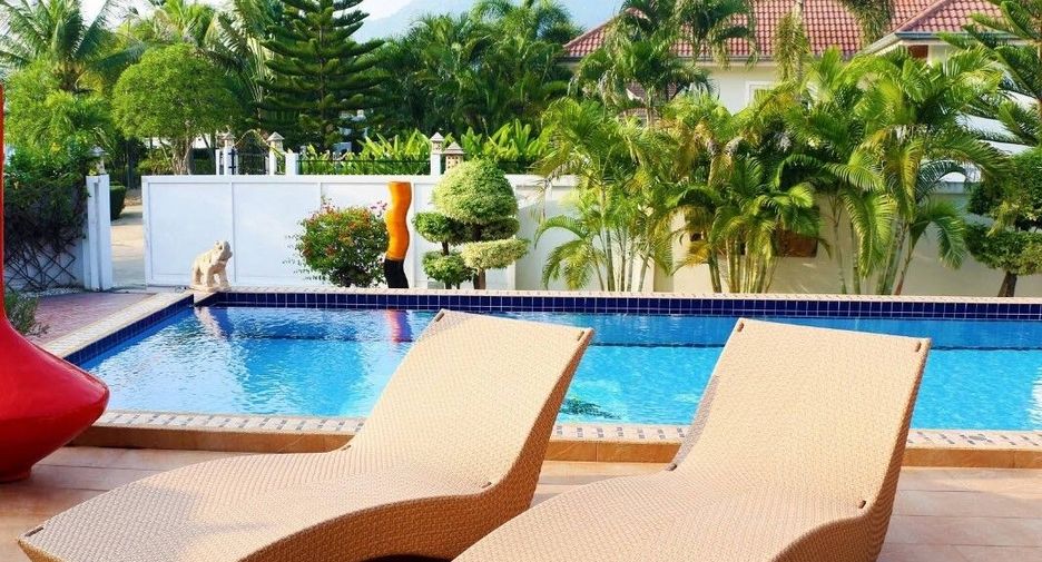 Smart House Resort