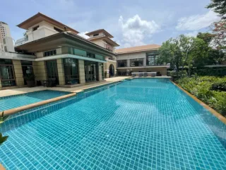 Baan Sansiri Sukhumvit 67