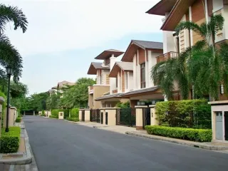 Baan Sansiri Sukhumvit 67