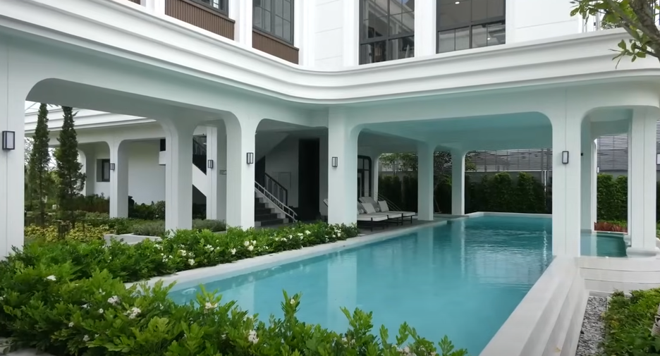 Grand Bangkok Boulevard State Bangna