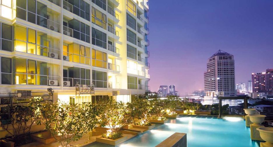 Le Luk Condominium