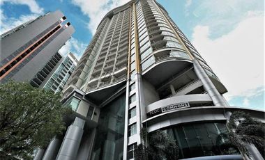 Le Luxe Condominium