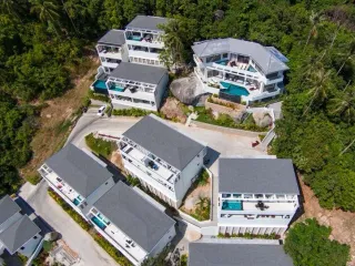Tropical Seaview Residence