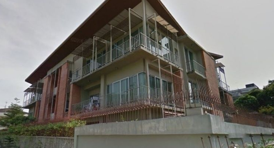 Baan Rom Yen Ekkamai 2