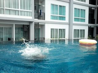 เออบานี่ คอนโด