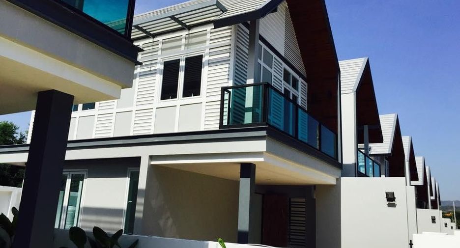H Two Villa Hua Hin