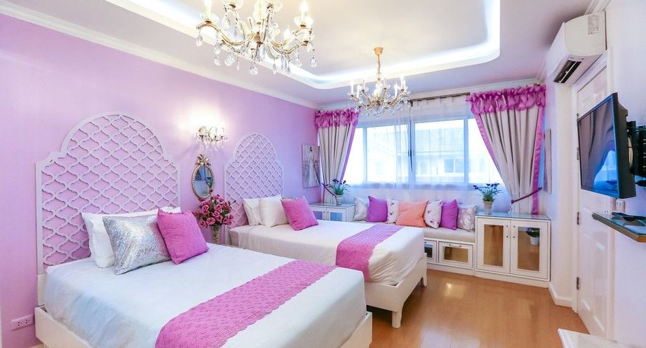 Crystal Ville