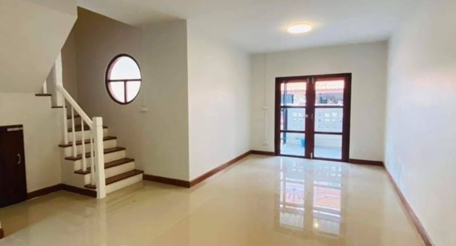 Baan Pruksa 33 Bangbuathong