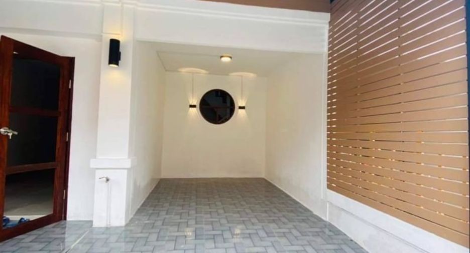 Baan Pruksa 33 Bangbuathong